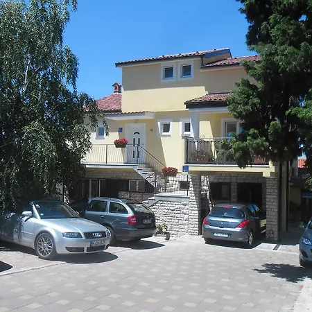 & Anita Rovinj