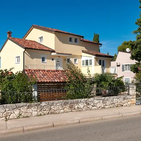 & Anita Apartman