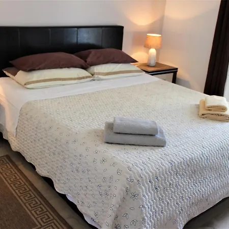 Apartman & Anita *